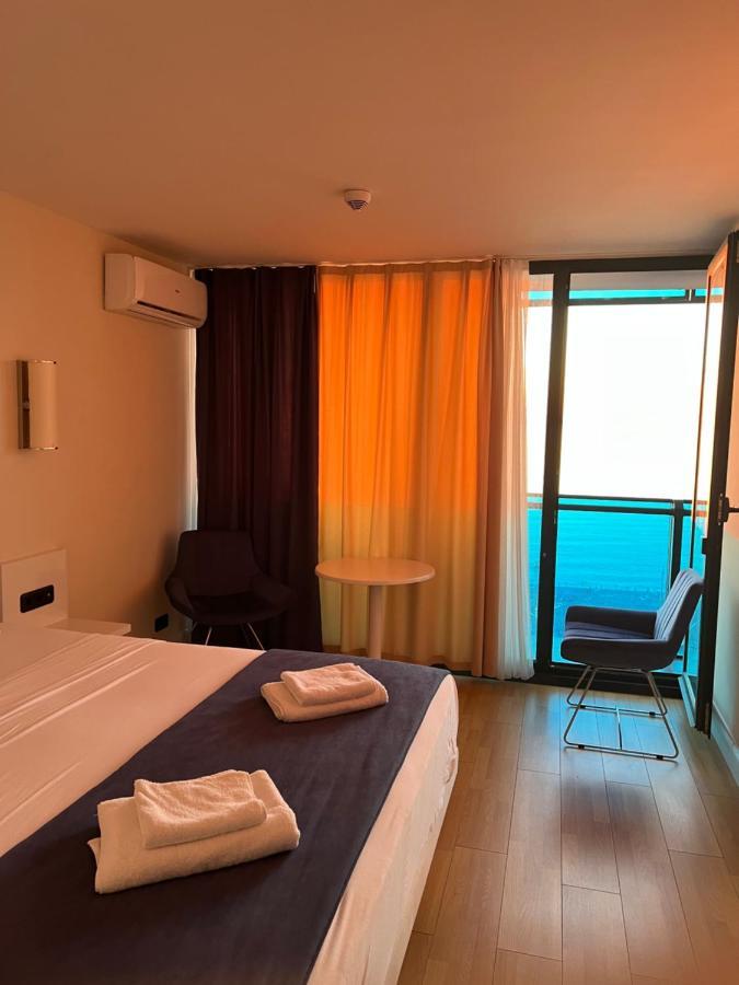 The Best Beach Aparthotel Orbi City Batoumi Extérieur photo