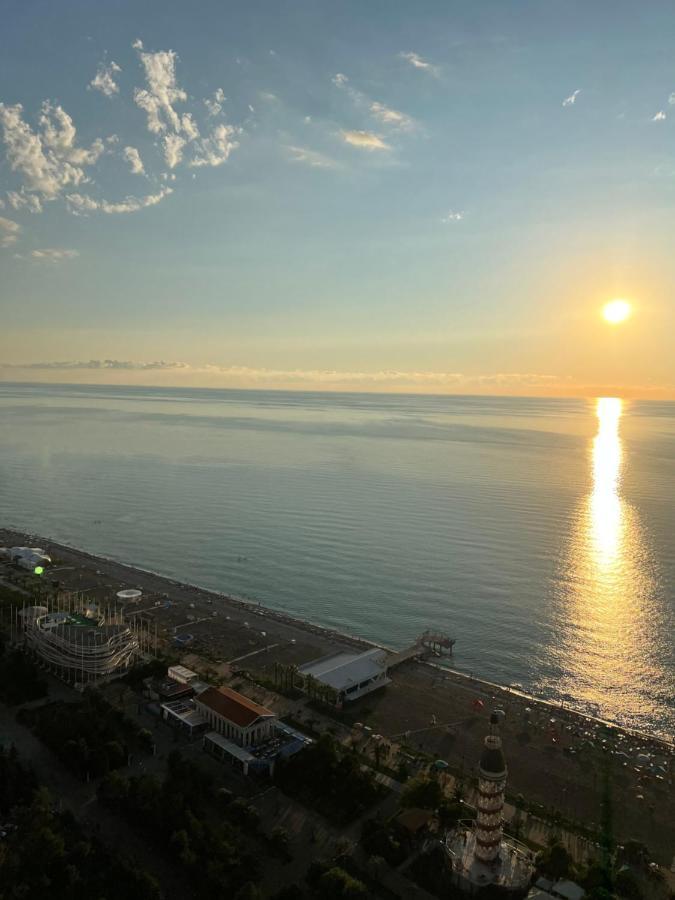 The Best Beach Aparthotel Orbi City Batoumi Extérieur photo