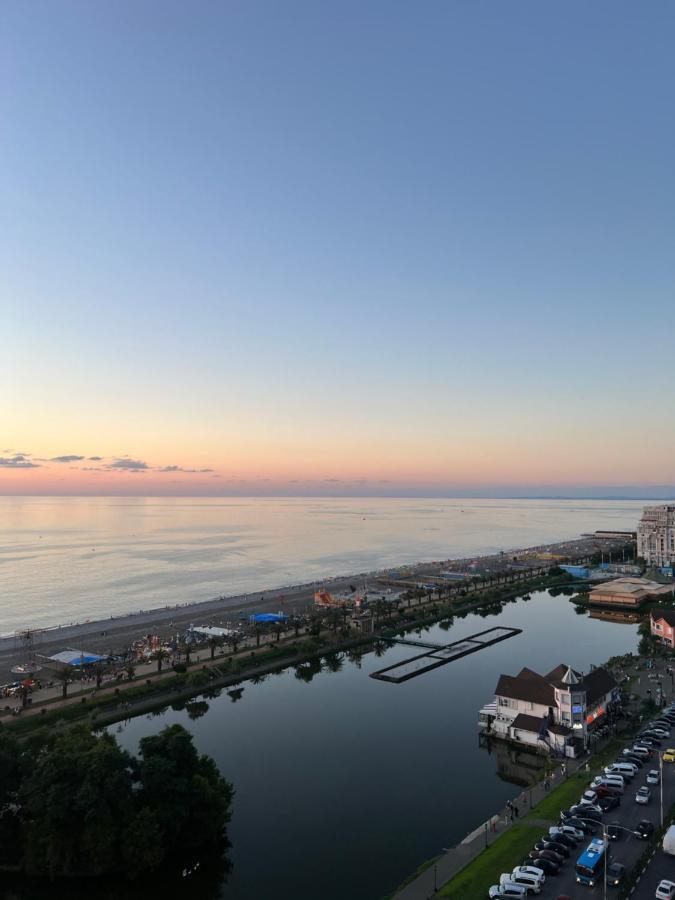 The Best Beach Aparthotel Orbi City Batoumi Extérieur photo