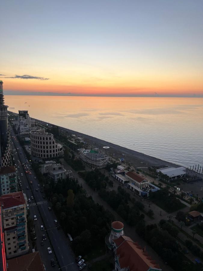 The Best Beach Aparthotel Orbi City Batoumi Extérieur photo